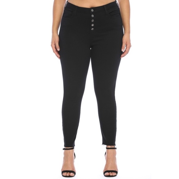 Denim - High Rise Exposed Button Black Wash Skinny